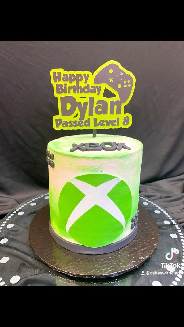 Alles Gute zum Geburtstag Dylan xbox xboxcake xboxcupcakes phoenixcakes