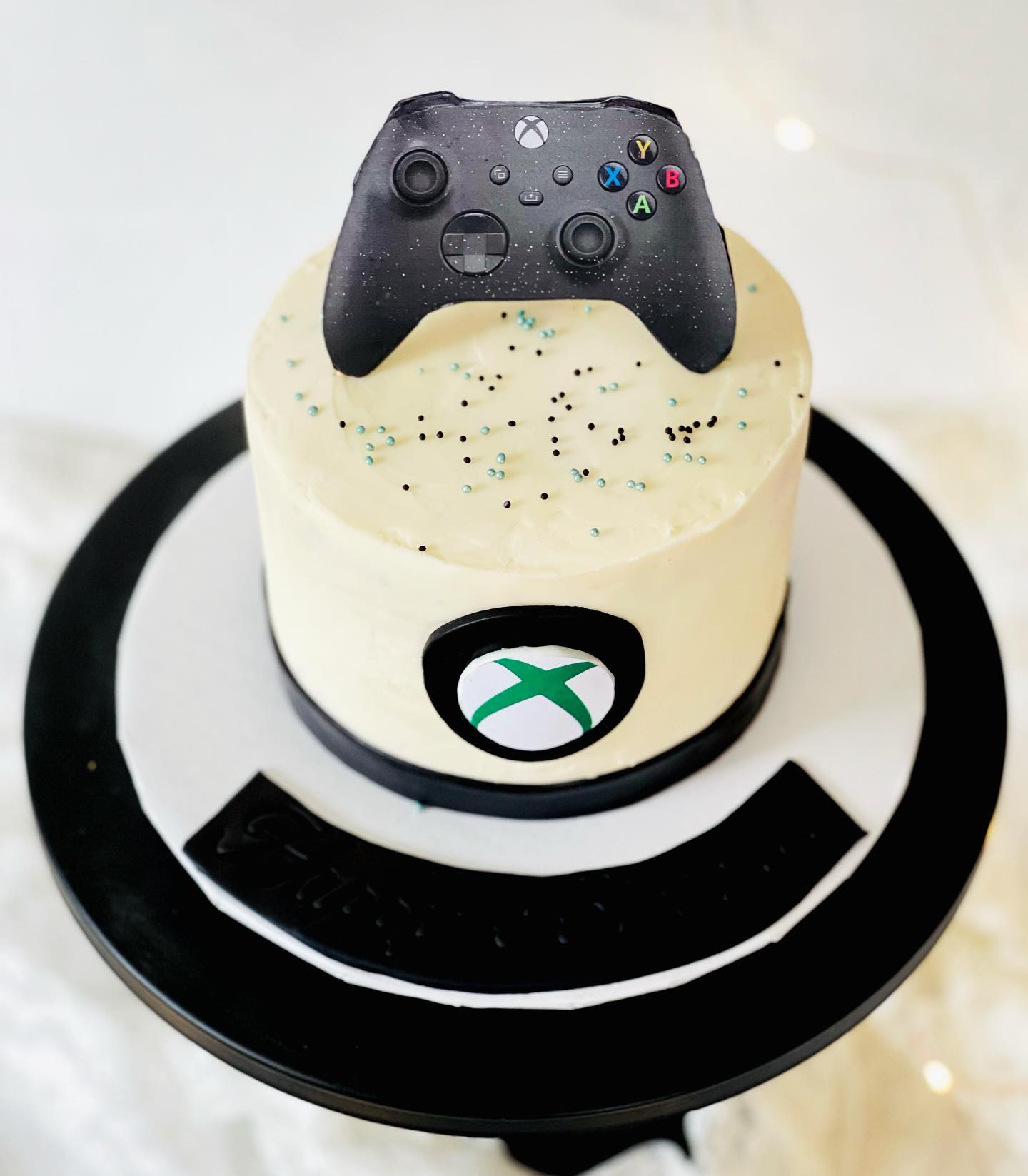 1652186088 773 Kuchen im Xbox Stil Gewuenscht von unserer Kundin zum Geburtstag ihres