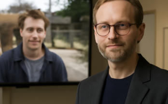 Alt-Text: Londoner Museum erwirbt „Me at the zoo“ (2005), das erste YouTube-Video – ein kurzer Zoo-Clip als frühes Zeugnis digitaler Alltagskultur und Internetgeschichte.