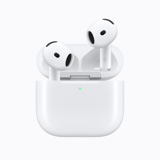 Weiße Apple AirPods 5 neben dem geöffneten Ladecase