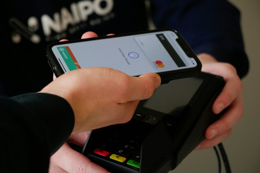 Android-Smartphone als Symbol für Apps und Google Play
