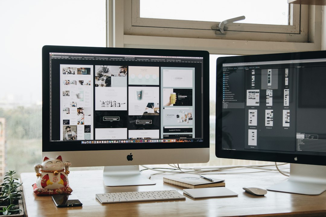 Desktop-Arbeitsplatz als Symbolbild für Microsoft Publisher