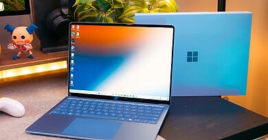 Mobiler Laptop als Symbolbild für neue Surface-Geräte