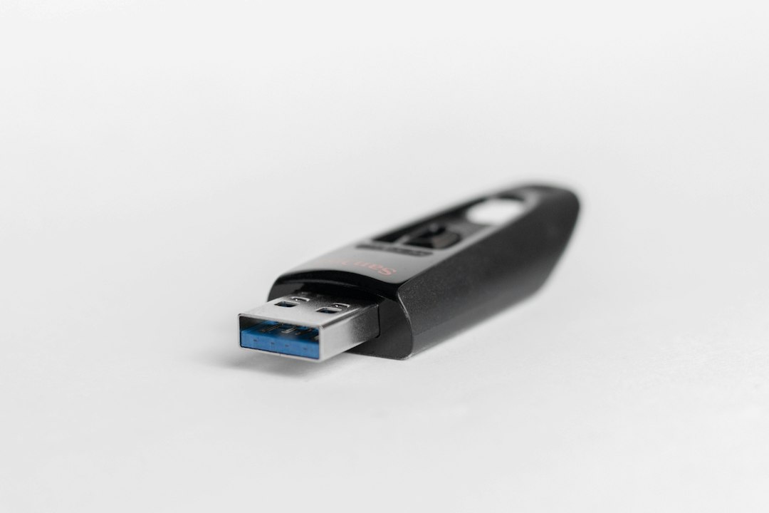 USB-Stick als Symbol für externe Geräte und Treiberprobleme unter Windows