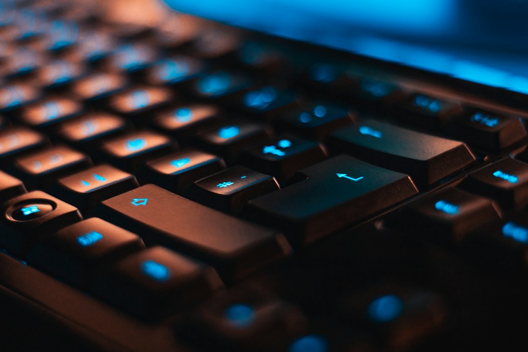 Nahaufnahme einer Computertastatur als Symbol für Windows-Systemreparatur