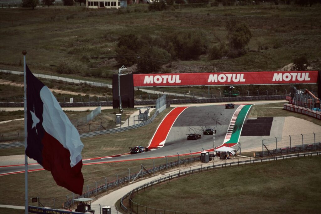 Formel-1-Rennwagen auf dem Circuit of the Americas in Texas, Archivbild zum Apple-TV-Streaming
