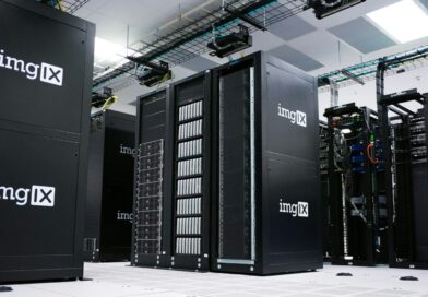 IT-Serverracks mit Netzwerkanschlüssen