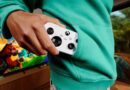 Neuer weißer Xbox Nano Controller auf offiziellem Pressebild von Microsoft